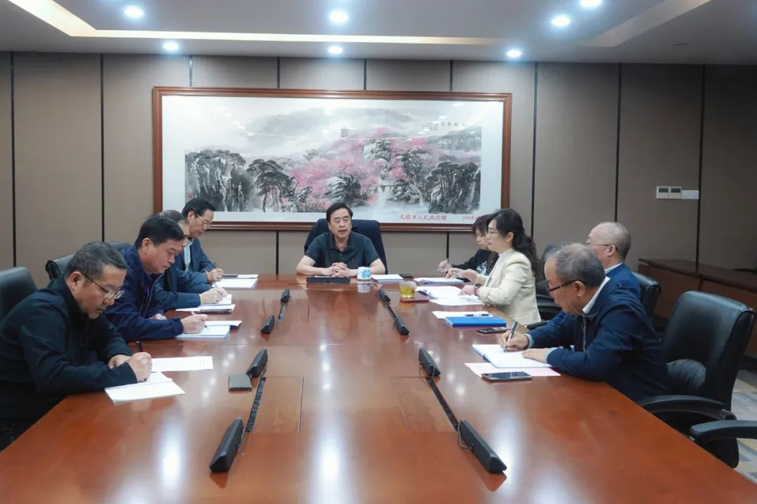 院黨委(wei)中(zhong)心組繼續學(xué)習二十大(da)精(jīng)神_副本(ben).png